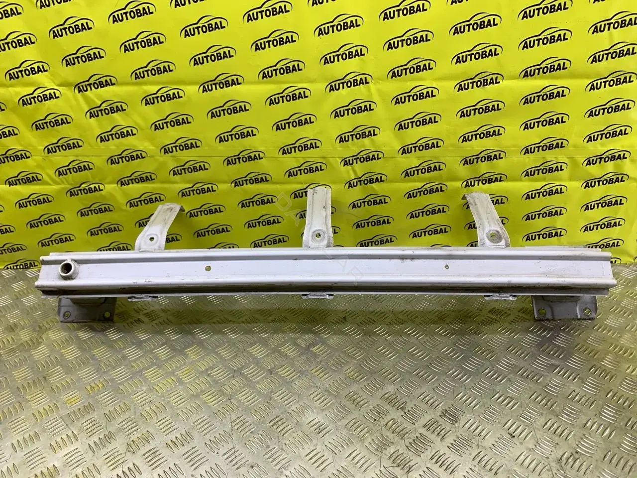 Усилитель бампера 2804131XKQ11A