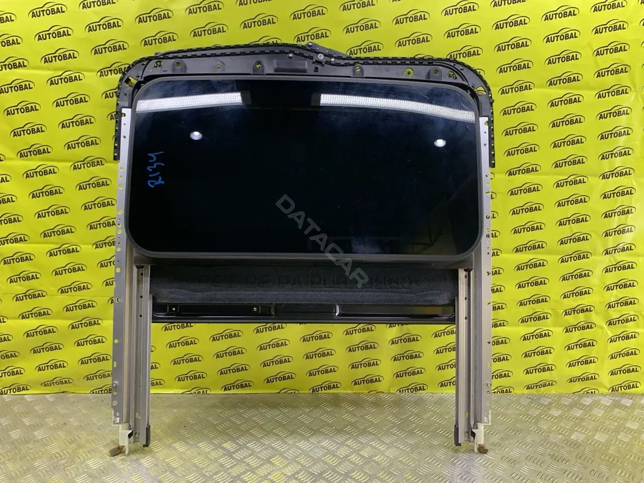 Люк 913061CA1A