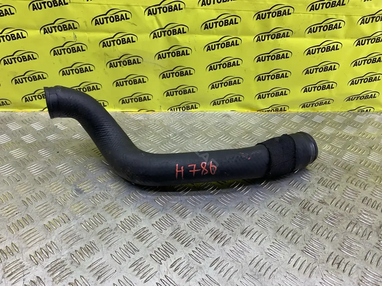 Патрубок интеркулера AB396K683AF