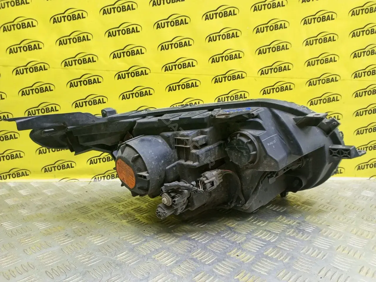 Фары 8302C740