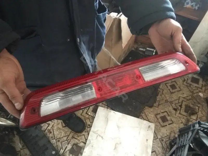Фонарь стоп сигнала 815700C050