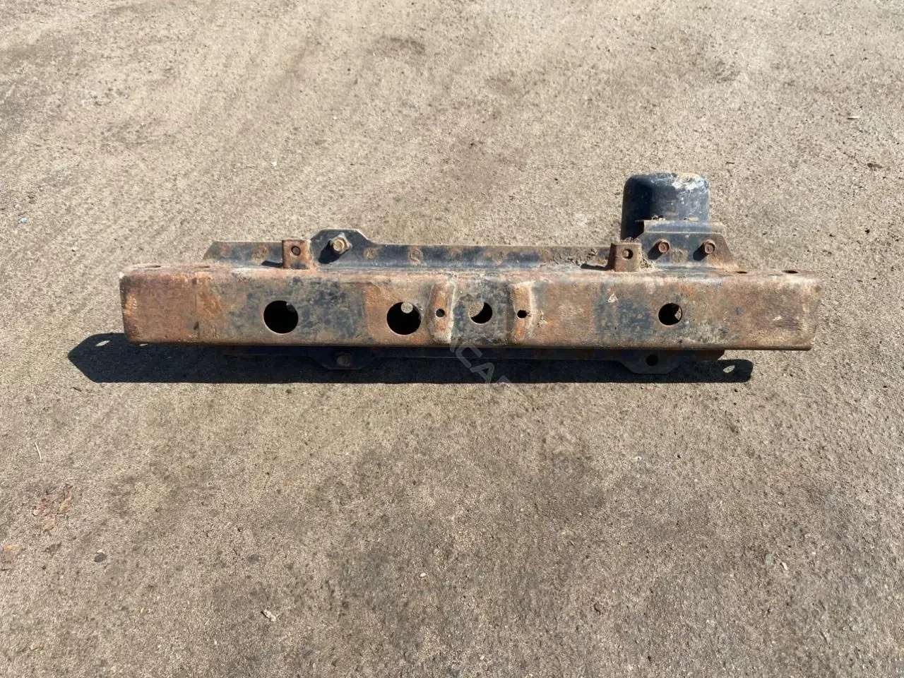 Балка под радиатор 63205