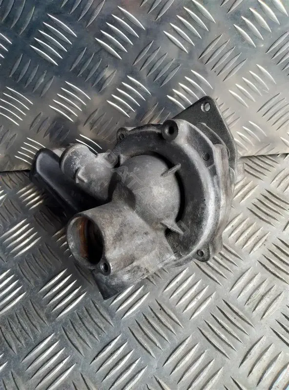 Водяной насос / Помпа R6642010010