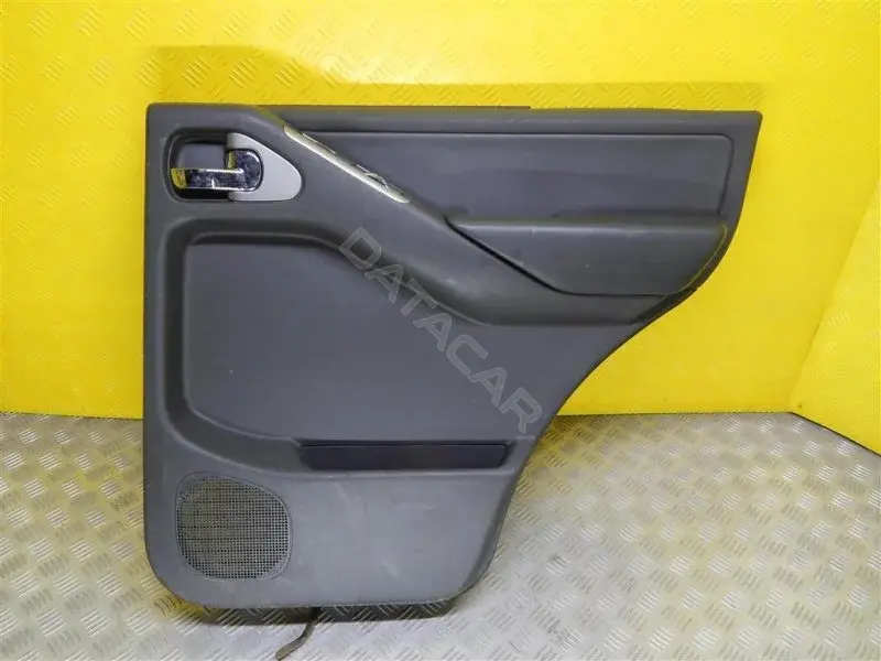 Обшивка двери 82900EB602
