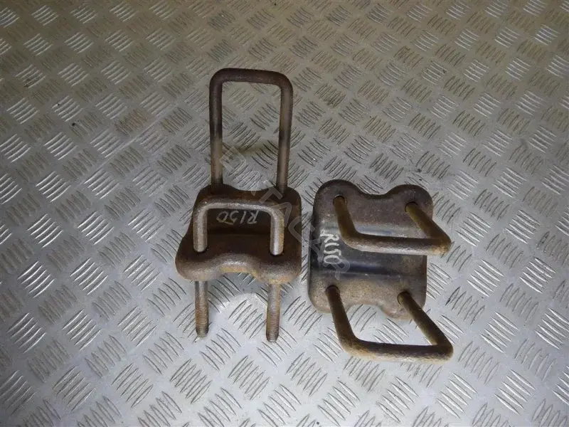 Стремянка рессоры 55054EB30A