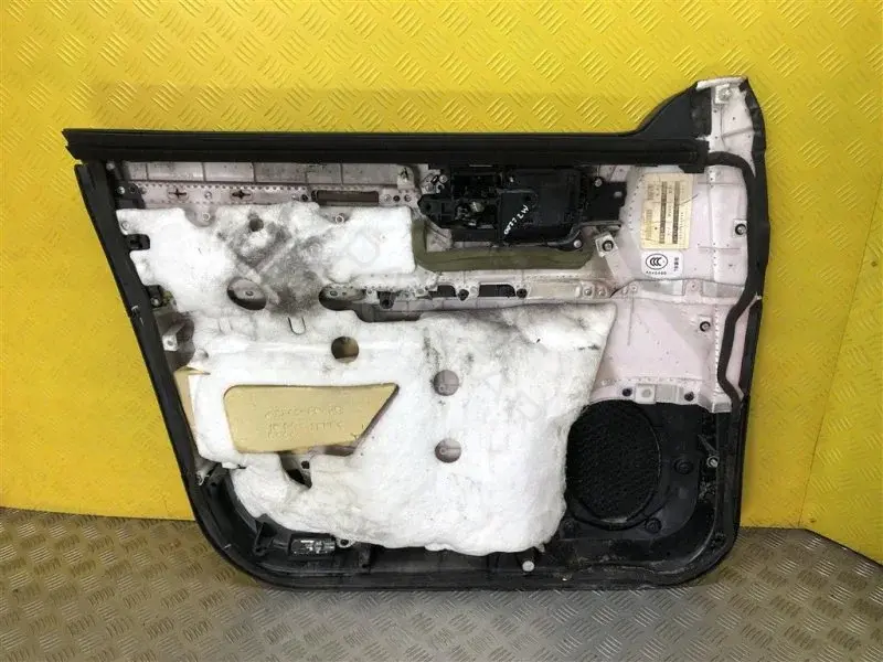 Обшивка двери 6761060D20C0