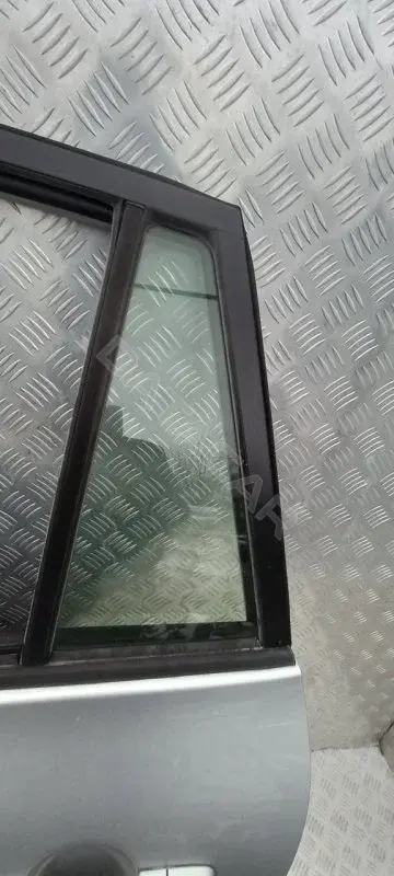 Стекло двери 6812442120