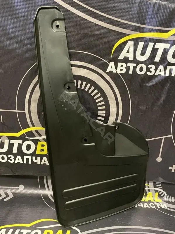Брызговики 766210K110