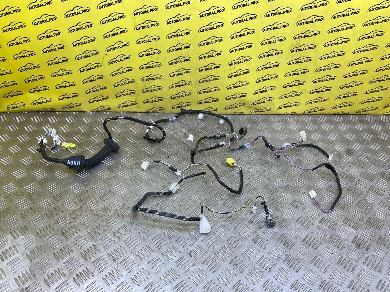 Проводка двери 82152KK520