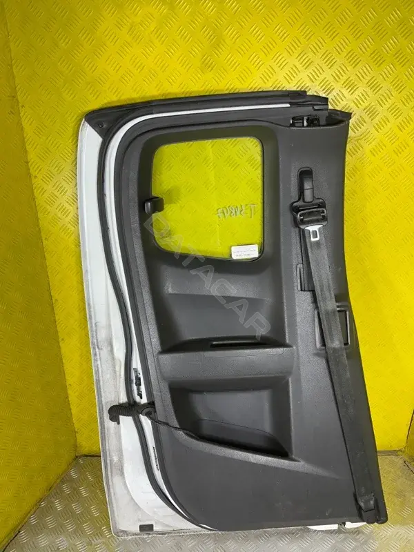 Обшивка двери 8974619480