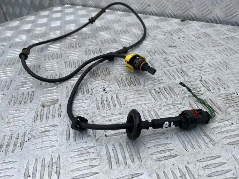 Датчик АБС 04721040AF