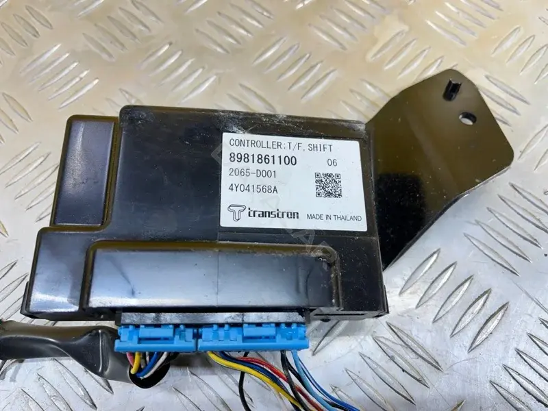 Блок управления раздаточной коробки 8981861100
