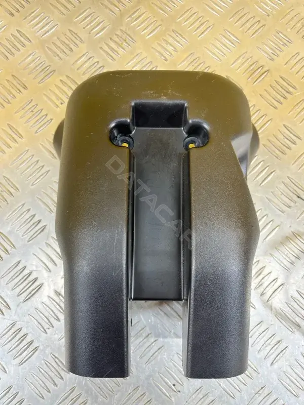 Пластик подрулевой MN123852