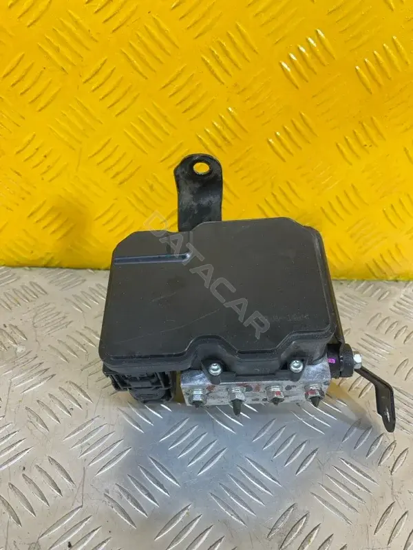 Блок управления АБС 4670C022