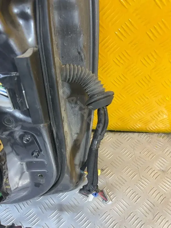 Проводка двери 8215260780