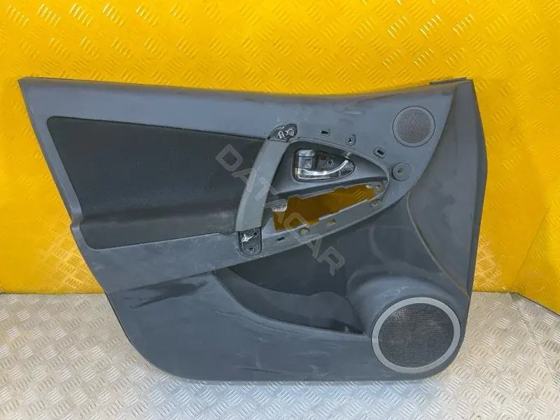Обшивка двери 6762042750B2