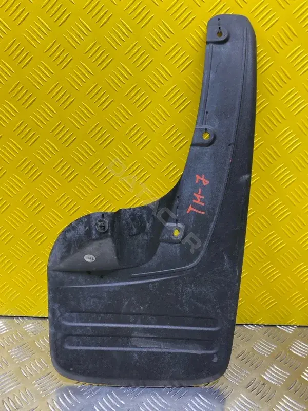 Брызговики 766220K040