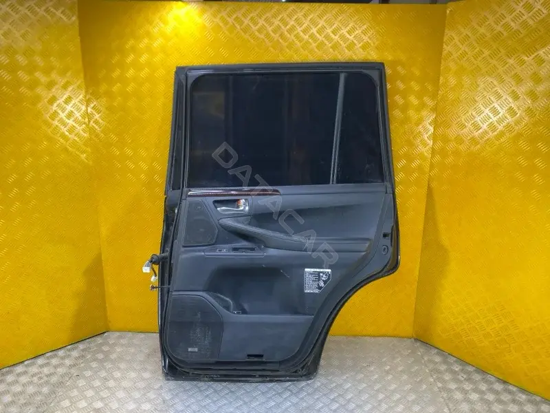 Обшивка двери 6763060C10C1