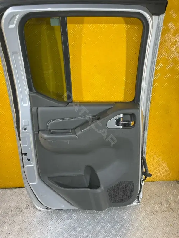 Обшивка двери 829015X61B