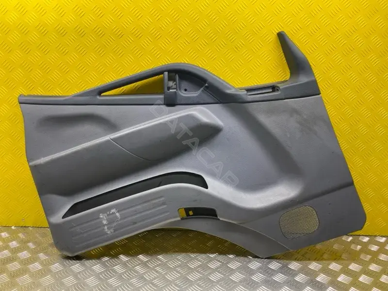 Обшивка двери MK580779