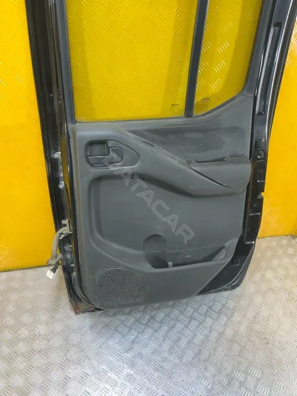 Обшивка двери 82900EB16A