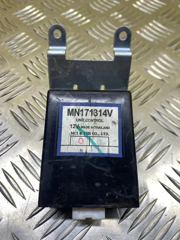 Блок управления полным приводом MN171314V