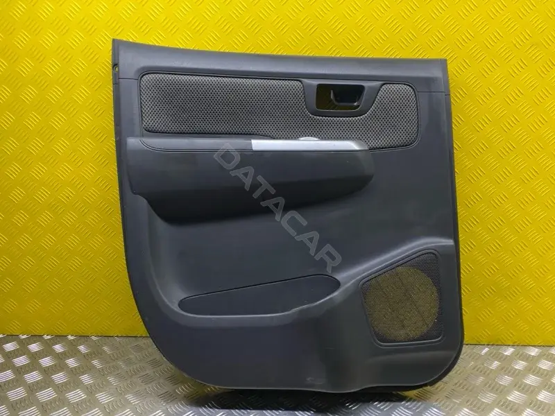Обшивка двери 676140K030
