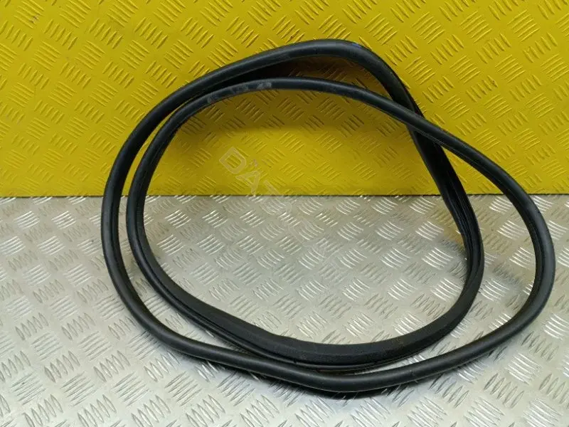 Уплотнитель двери 6307100XKQ02A