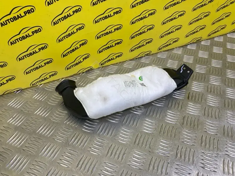 Воздуховод салона 6608034170