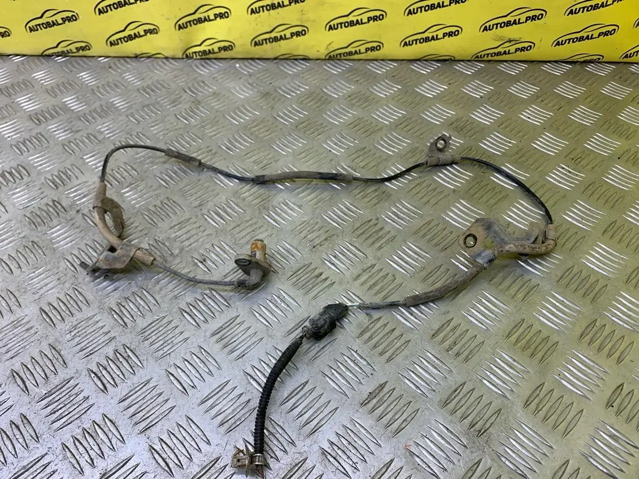 Датчик АБС 4670B005