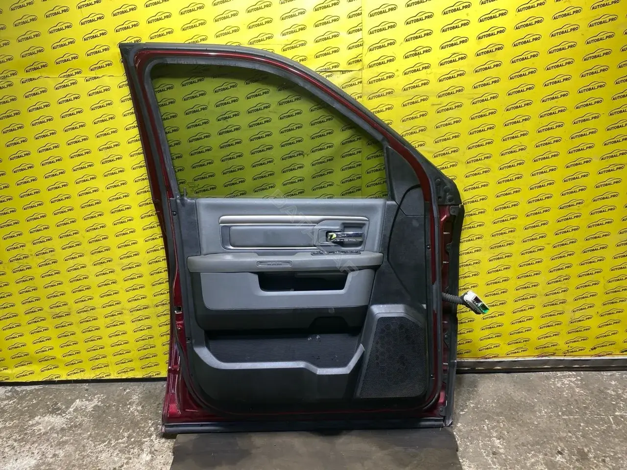Обшивка двери 1VY491X8AG
