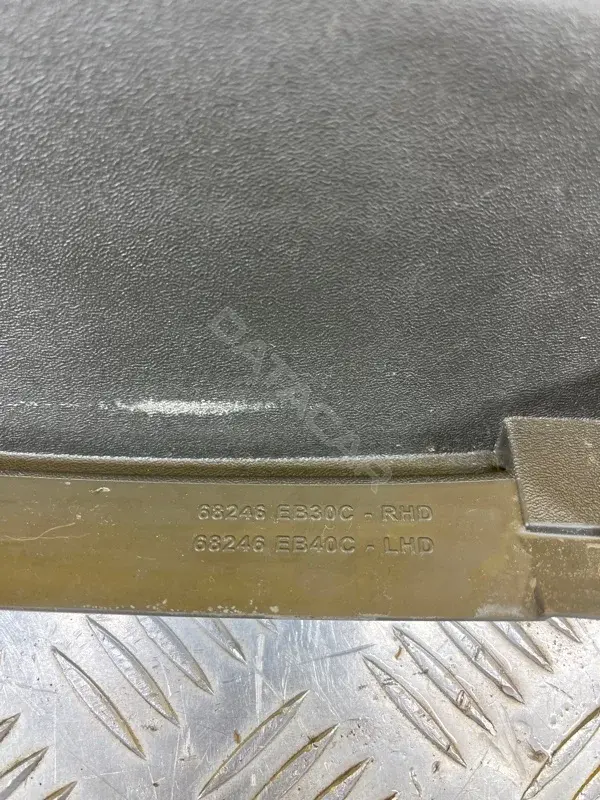 Центральная консоль 68246EB30C