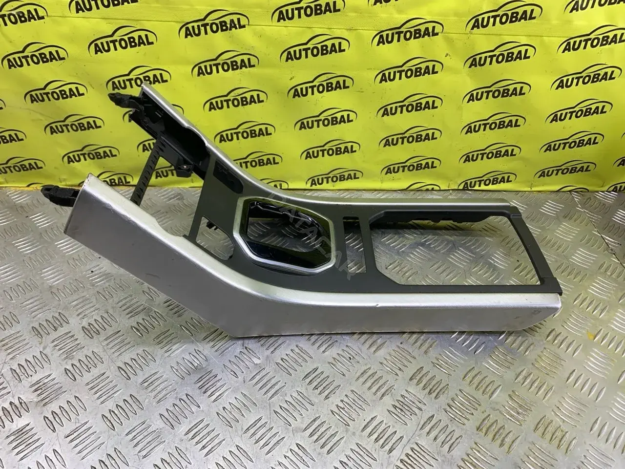 Центральная консоль BJ32045A66