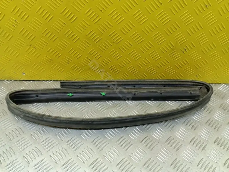 Уплотнитель двери 5006119XKQ00A