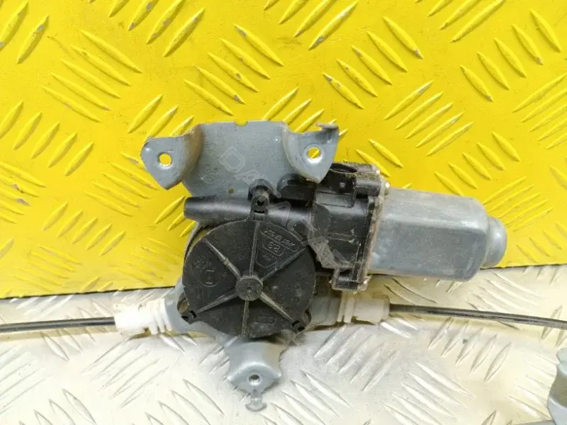Стеклоподъемник 82700EB300
