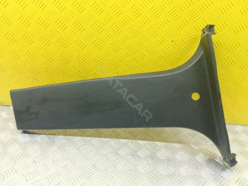 Обшивка стойки центральной 624130K021