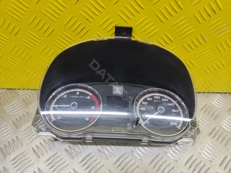 Панель приборов 8100C798