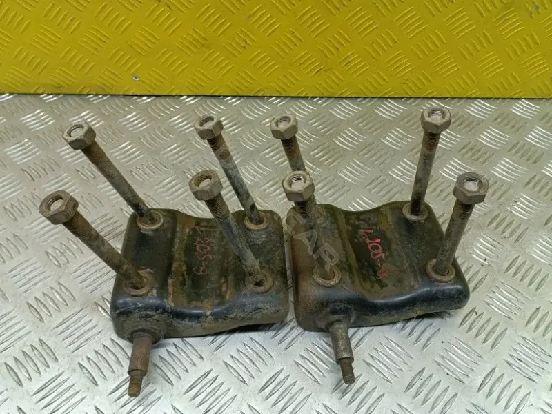 Кронштейн рессоры 4150A248
