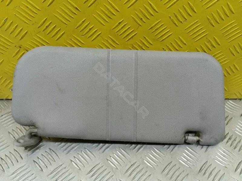 Козырек солнцезащитный 7620A168HB