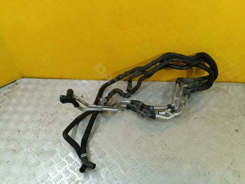 Патрубки системы охлаждения AH2218C553AD