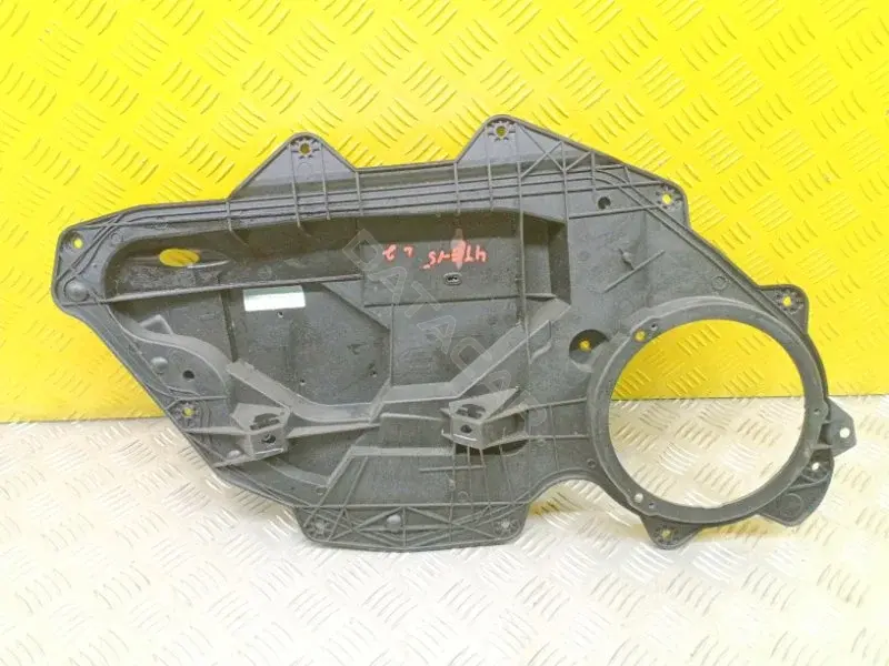 Накладка двери BJ3224767AE