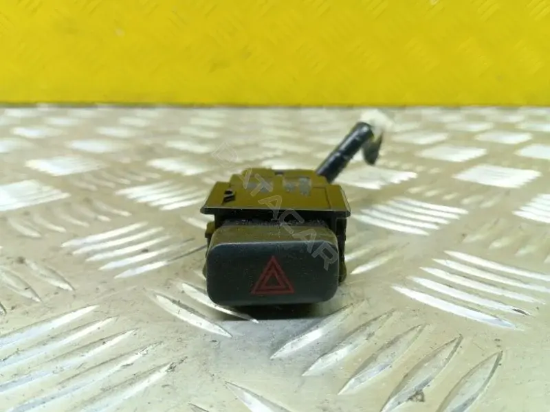 Кнопка аварийки 843320K010