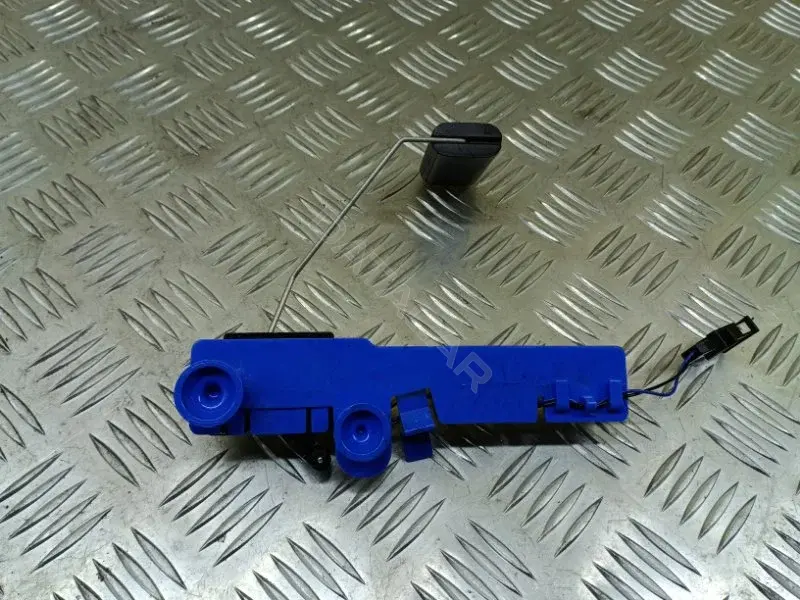 Датчик уровня топлива LR021911