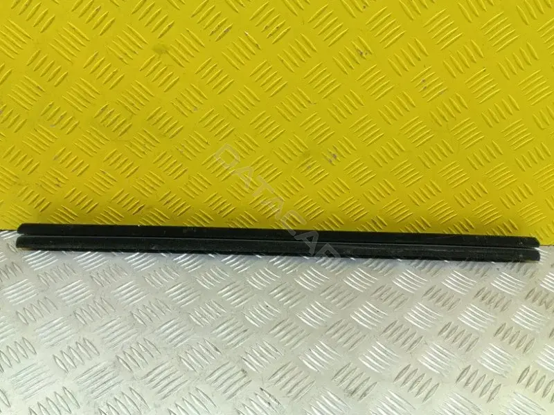Молдинг стекла 55372140AH