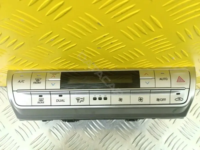Блок управления климат-контролем 8401060G90