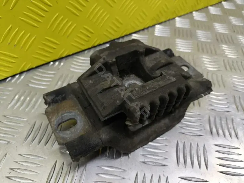 Подушка КПП 2S617M121BB