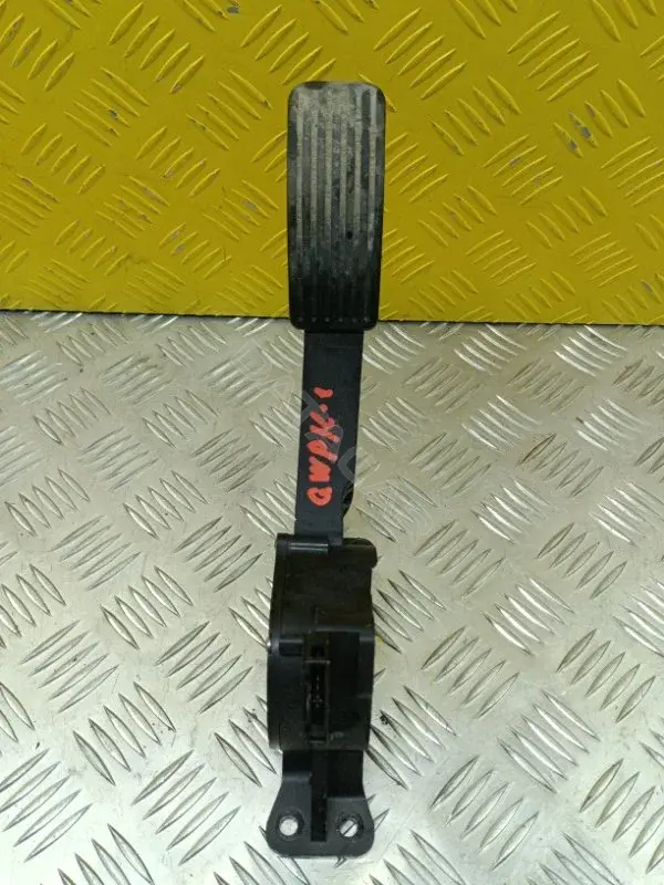 Педаль газа 1108100AS08XA
