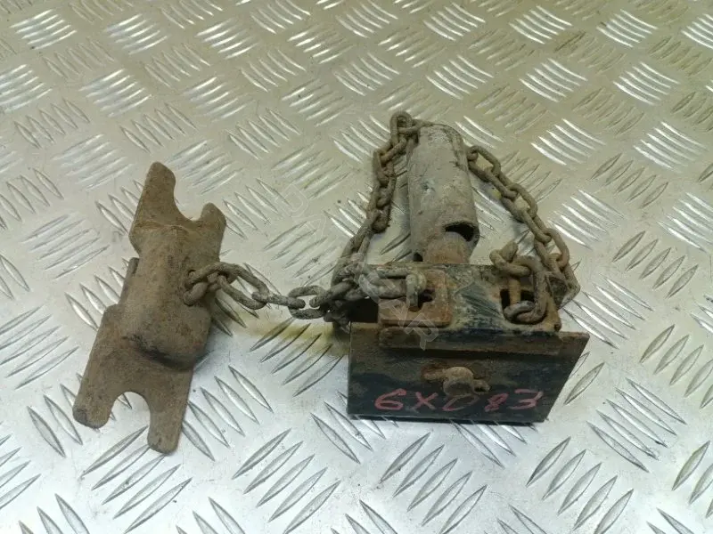 Крепление запаски 4260A125
