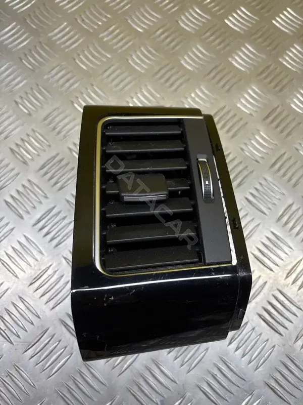 Дефлектор обдува салона DK62046B30A