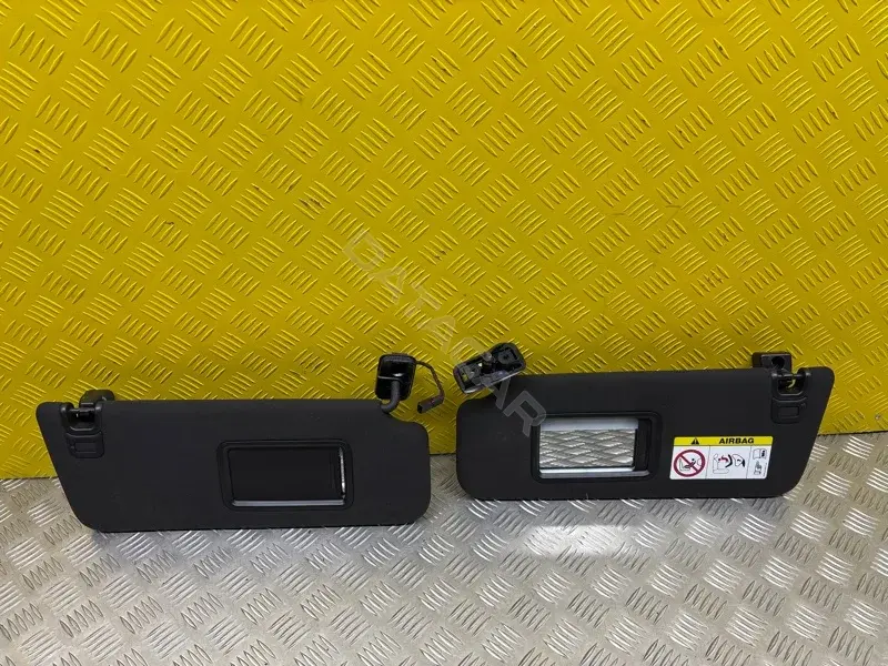 Козырек солнцезащитный LR088630